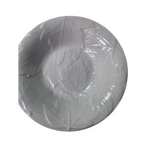 Set of 4 GIBSON DESIGNS All White LEAF Glazed 8" Soup Bowl Deep